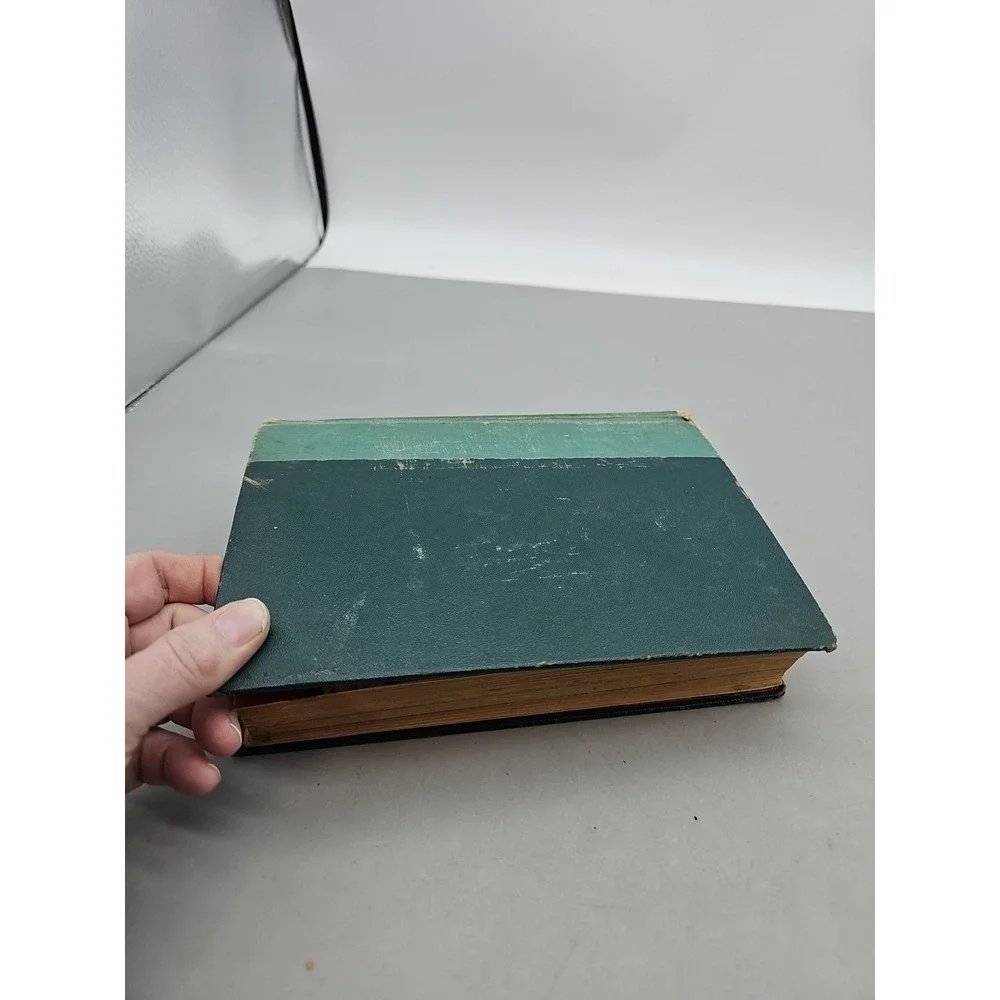 The Lily Wallace New‎ American Cook Book - Hardcover 1947